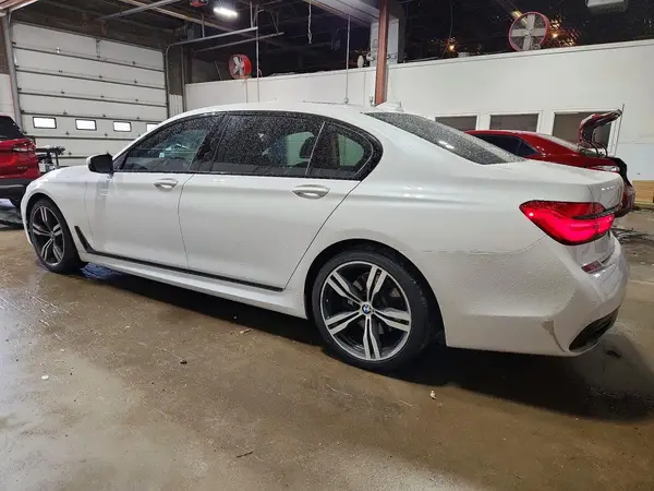 WBA7E2C57GG714497 2016 BMW 7ER - Image 2