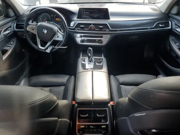 WBA7E2C57HG739482 2017 BMW 7ER - Image 8