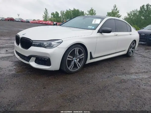 WBA7E2C57HG740101 2017 BMW 7ER - Image 2
