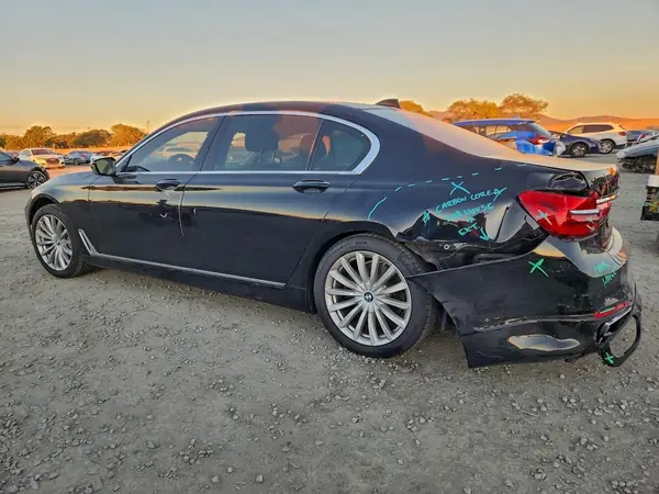 WBA7E2C57HG740342 2017 BMW 7ER - Image 2