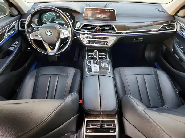 WBA7E2C57HG740342 2017 BMW 7ER - Image 8