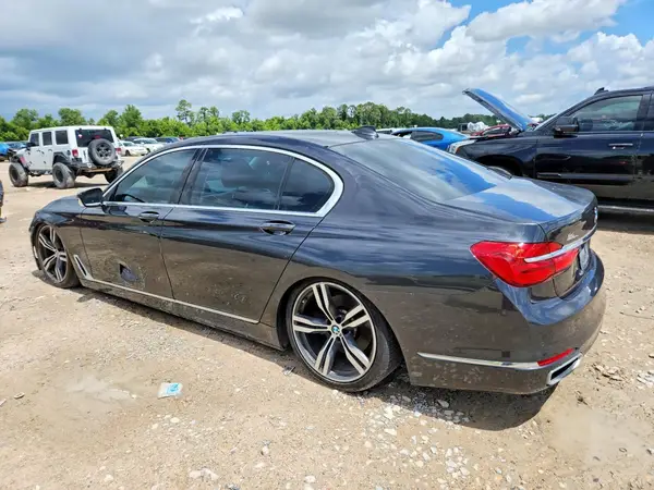 WBA7E2C57JG741481 2018 BMW 7ER - Image 2