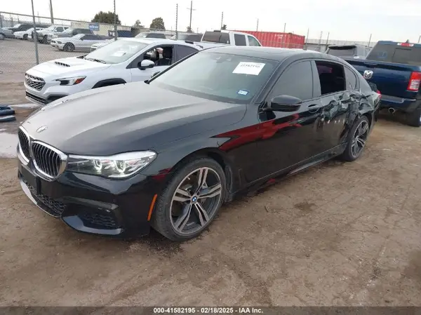 WBA7E2C57KB218542 2019 BMW 7ER - Image 2