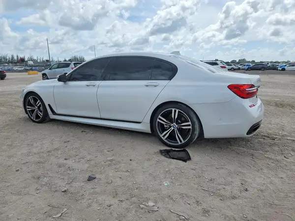 WBA7E2C58GG547860 2016 BMW 7ER - Image 2