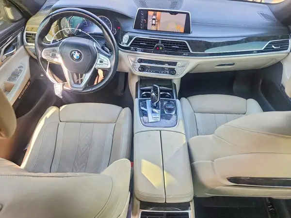 WBA7E2C58HG740107 2017 BMW 7ER - Image 8