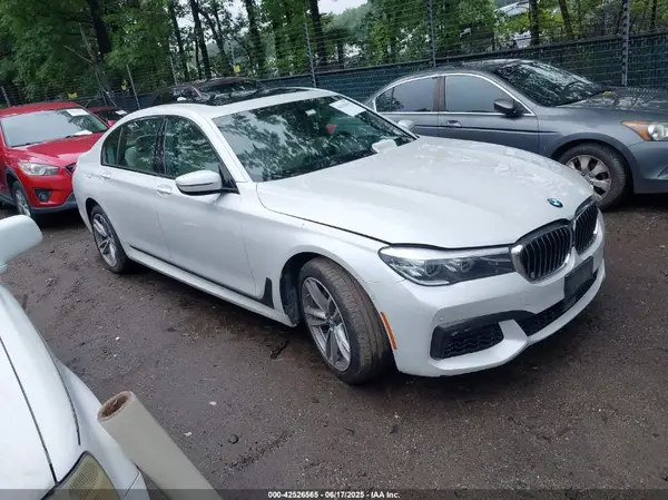 WBA7E2C58HG740141 2017 BMW 7ER - Image 1