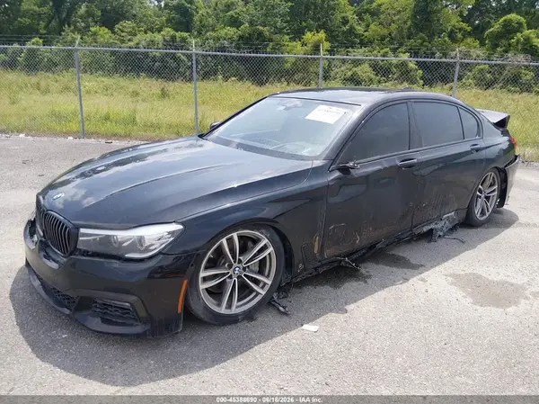 WBA7E2C58JG742011 2018 BMW 7ER - Image 2