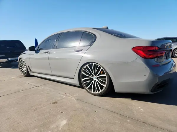 WBA7E2C58KB217271 2019 BMW 7ER - Image 2
