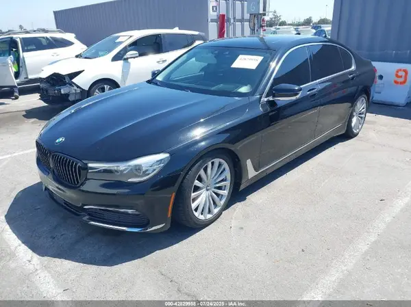 WBA7E2C59GG504595 2016 BMW 7ER - Image 2