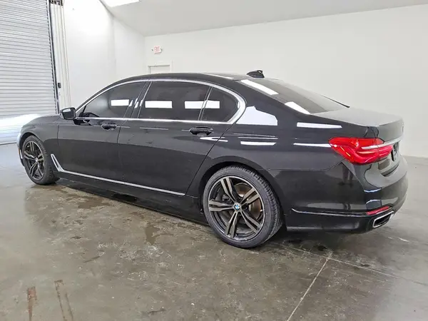 WBA7E2C59GG547592 2016 BMW 7ER - Image 2
