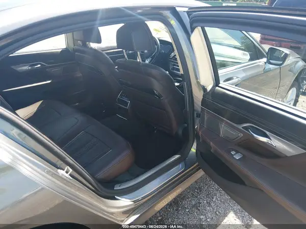 WBA7E2C59GG738526 2016 BMW 7ER - Image 8