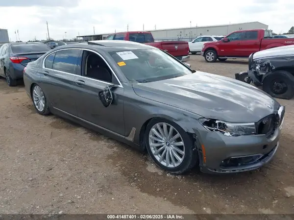 WBA7E2C59GG739031 2016 BMW 7ER - Image 1