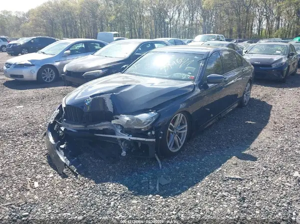 WBA7E2C59HG739421 2017 BMW 7ER - Image 2