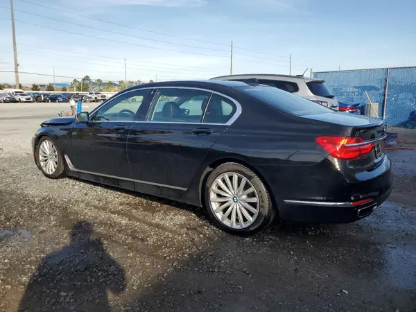 WBA7E2C59HG740438 2017 BMW 7ER - Image 2