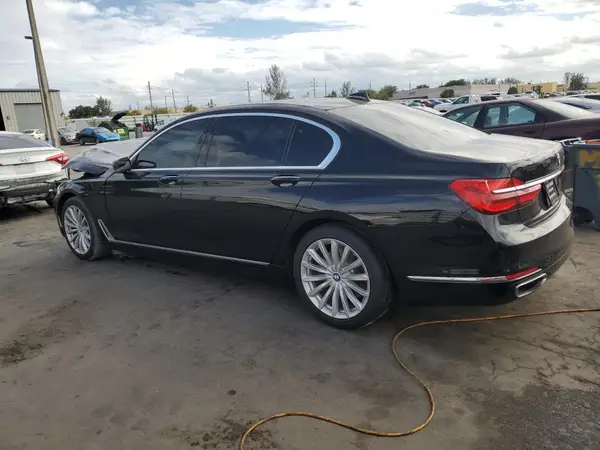WBA7E2C59JB216290 2018 BMW 7ER - Image 2