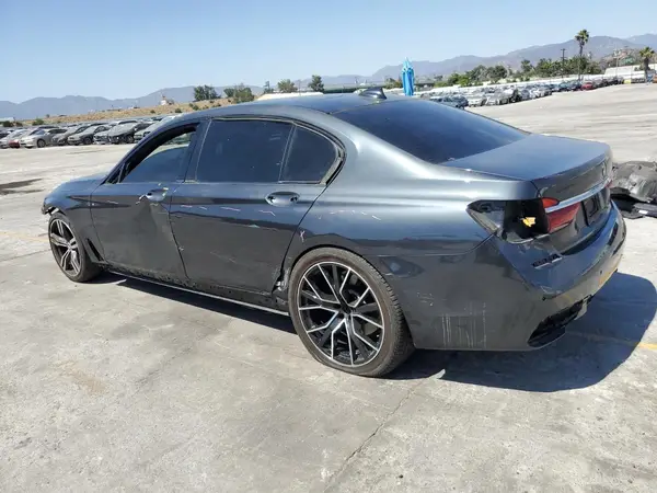 WBA7E2C59JG741854 2018 BMW 7ER - Image 2