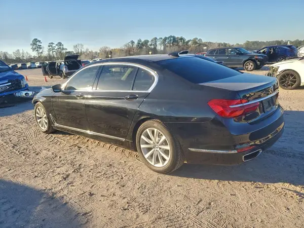 WBA7E2C59KB216999 2019 BMW 7ER - Image 2