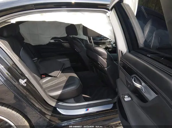 WBA7E2C59KB217490 2019 BMW 7ER - Image 8