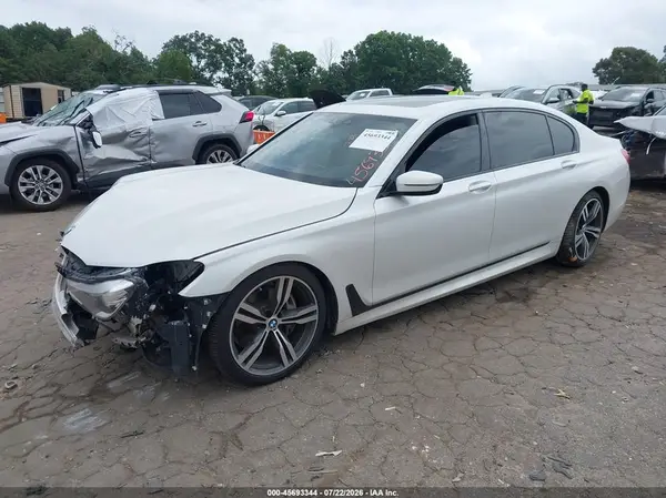 WBA7E2C59KB454920 2019 BMW 7ER - Image 2