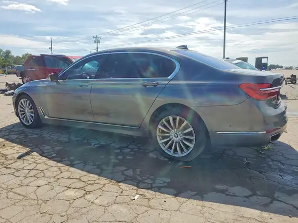 WBA7E2C5XGG504685 2016 BMW 7ER - Image 2