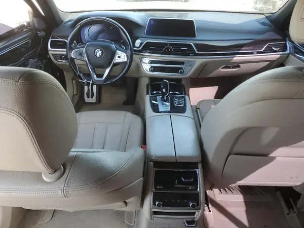 WBA7E2C5XGG547424 2016 BMW 7ER - Image 8