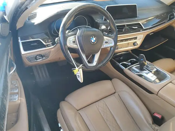 WBA7E2C5XGG547861 2016 BMW 7ER - Image 8
