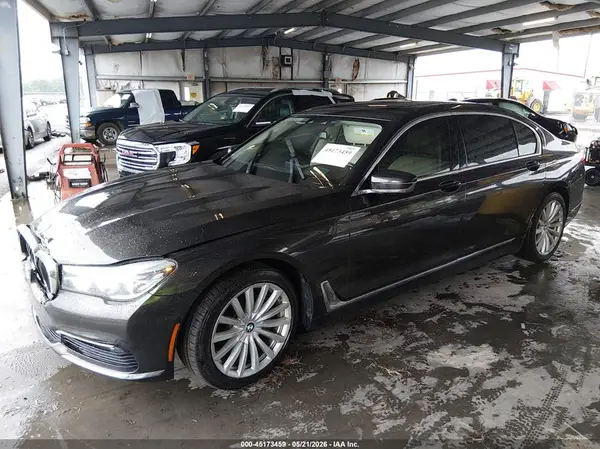 WBA7E2C5XGGD99827 2016 BMW 7ER - Image 2