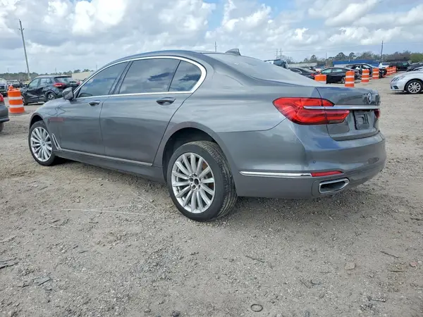 WBA7E2C5XHG740075 2017 BMW 7ER - Image 2