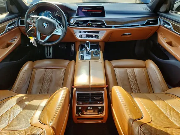 WBA7E2C5XJG742270 2018 BMW 7ER - Image 8