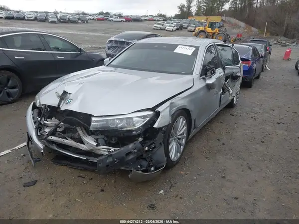 WBA7E2C5XJG742642 2018 BMW 7ER - Image 2