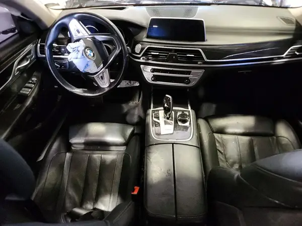 WBA7E2C5XKB216901 2019 BMW 7ER - Image 8