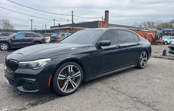 WBA7E2C5XKB217014 2019 BMW 7ER - Image 2