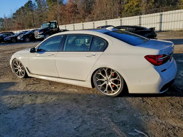 WBA7E4C31HGV23329 2017 BMW 7ER - Image 2