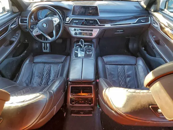 WBA7E4C31HGV23329 2017 BMW 7ER - Image 8