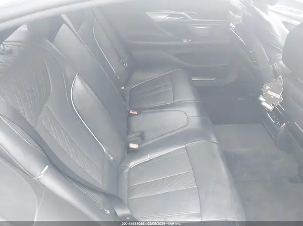 WBA7E4C50HGU99185 2017 BMW 7ER - Image 8