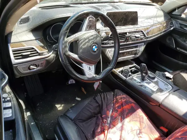 WBA7E4C51HGU99082 2017 BMW 7ER - Image 8
