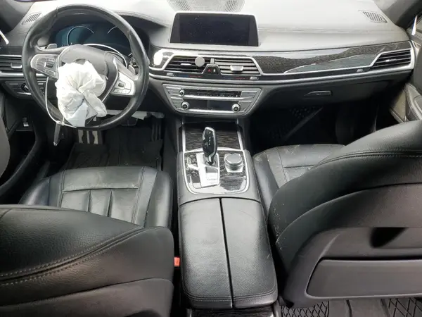 WBA7E4C51KGV28443 2019 BMW 7ER - Image 8