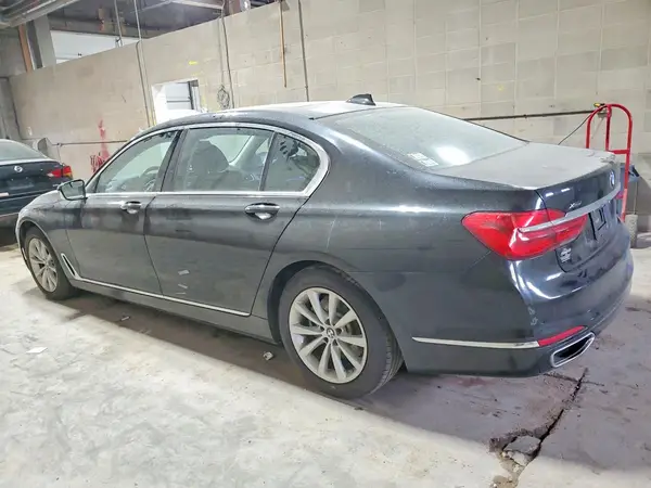 WBA7E4C52KGV28581 2019 BMW 7ER - Image 2