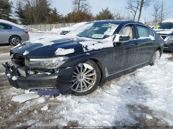WBA7E4C54HGU99125 2017 BMW 7ER - Image 2
