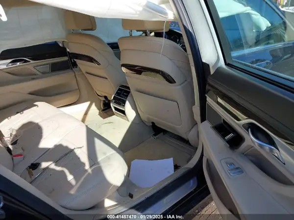 WBA7E4C54JGV23736 2018 BMW 7ER - Image 8