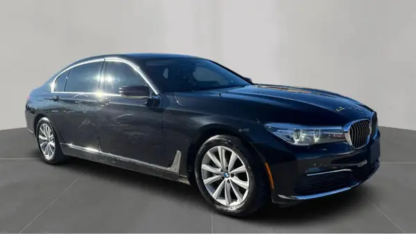 WBA7E4C54KGV28372 2019 BMW 7ER - Image 1