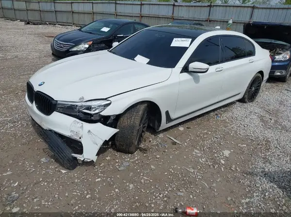 WBA7E4C54KGV28548 2019 BMW 7ER - Image 2