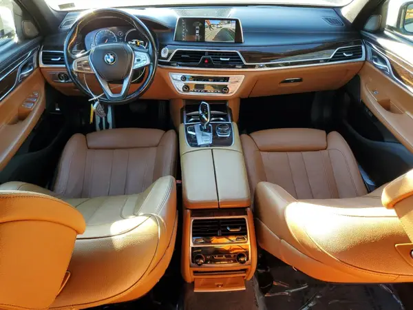 WBA7E4C56HGU99160 2017 BMW 7ER - Image 8