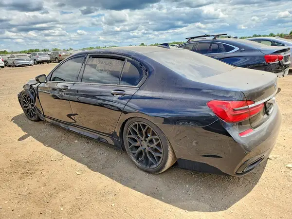 WBA7E4C57HGU99328 2017 BMW 7ER - Image 2