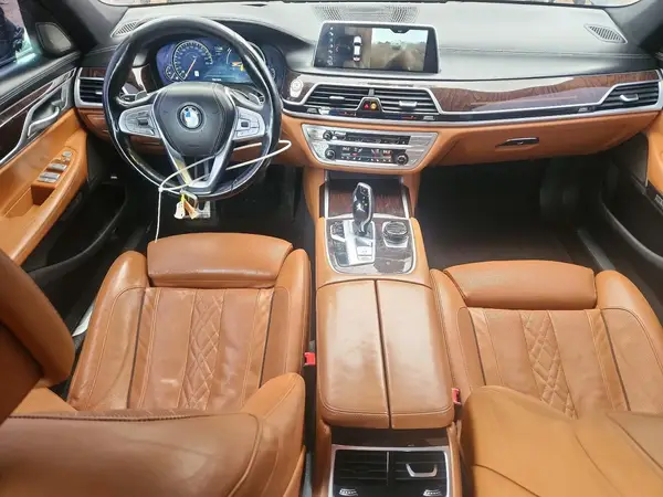 WBA7E4C57JGV23603 2018 BMW 7ER - Image 8