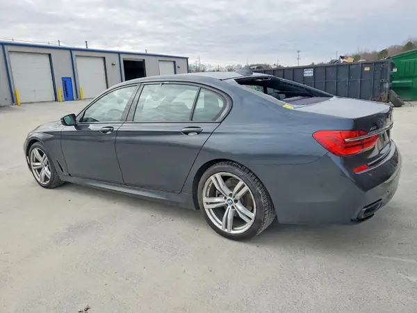 WBA7E4C57KGV28690 2019 BMW 7ER - Image 2