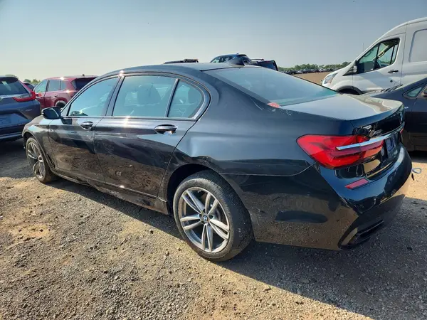 WBA7E4C58HGU99435 2017 BMW 7ER - Image 2