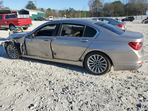 WBA7E4C58HGU99595 2017 BMW 7ER - Image 2