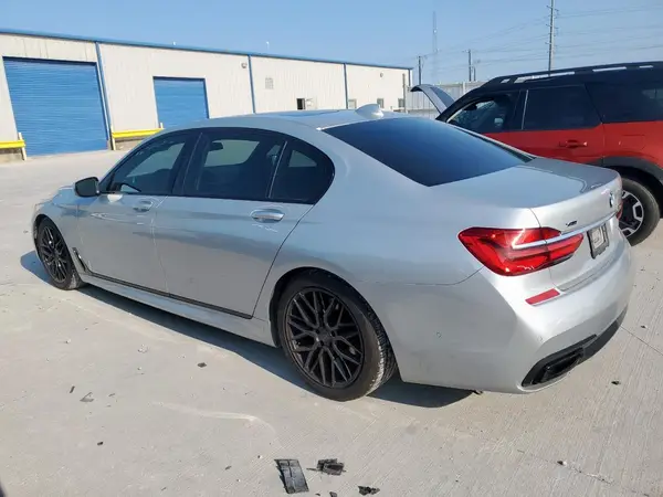 WBA7E4C58HGU99600 2017 BMW 7ER - Image 2