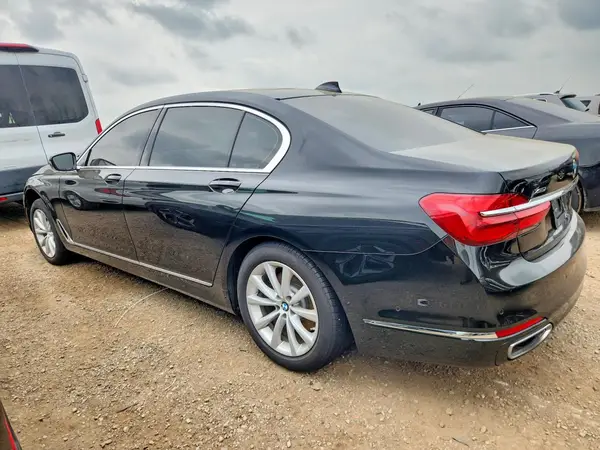 WBA7E4C58KGV70107 2019 BMW 7ER - Image 2